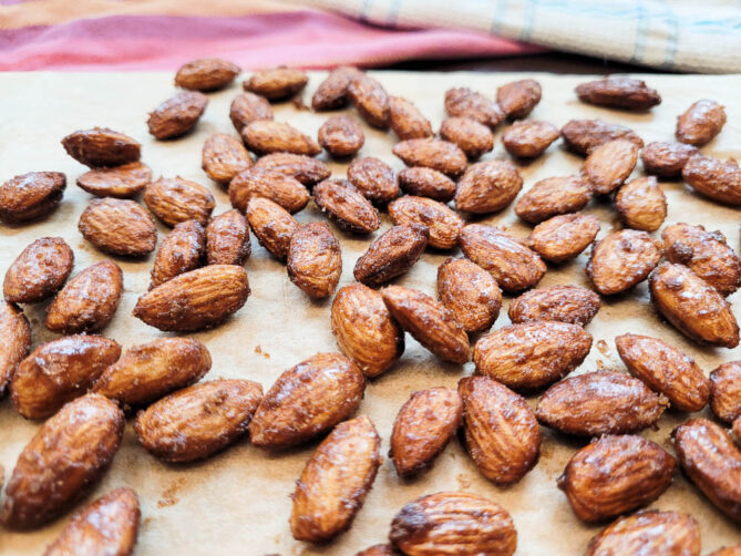 Schnelles Rezept für gebrannte Mandeln in der Mikrowelle